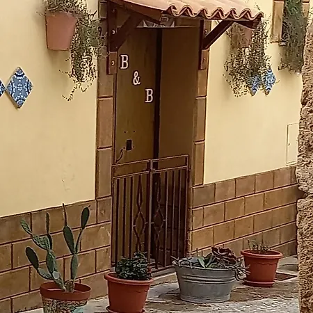 La Corte Di Angelica Couette-café Sciacca